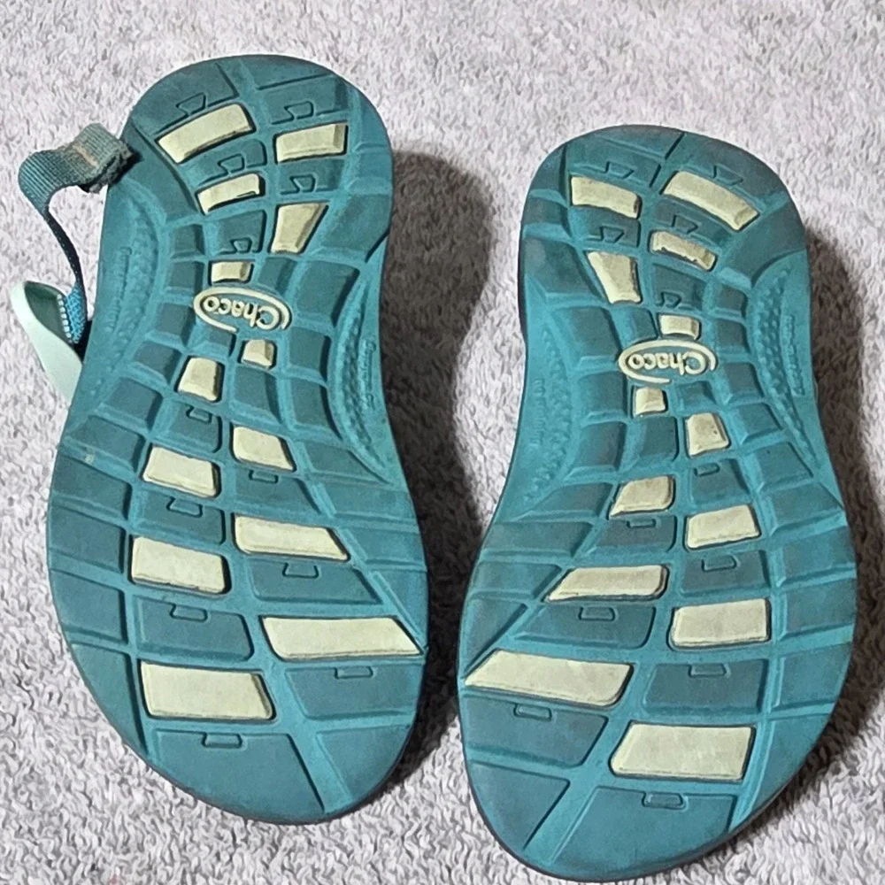 Girl's Youth Chaco Turquoise Nylon Athletic Sandals Shoes Size 12